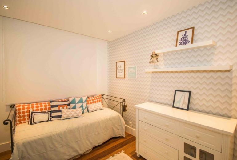 Rio125 - Charming 3 bedroom apartment in Copacabana