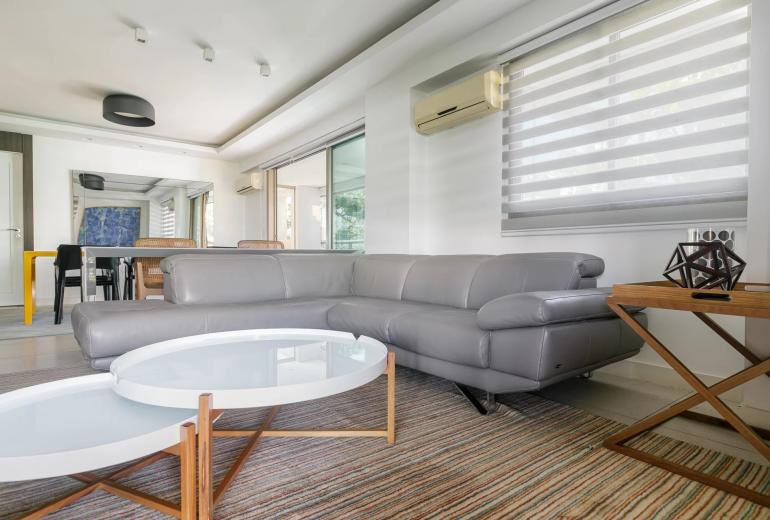 Rio281 – Duplex Apartment for Sale in Leblon