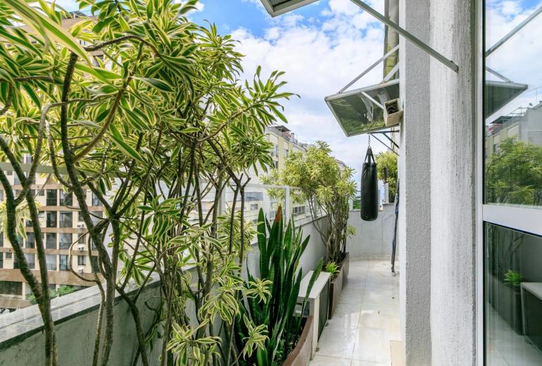Rio323 – Penthouse with terrace in Copacabana