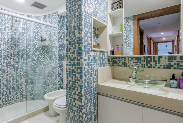 Rio323 – Penthouse with terrace in Copacabana