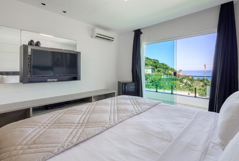 Rio052 - Beautiful villa with spectacular sea views in Joá