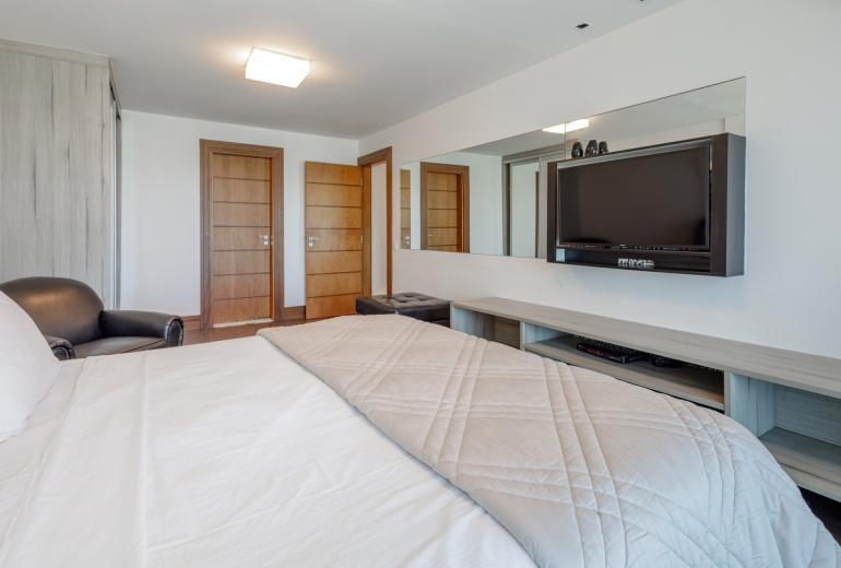 Rio052 - Beautiful villa with spectacular sea views in Joá