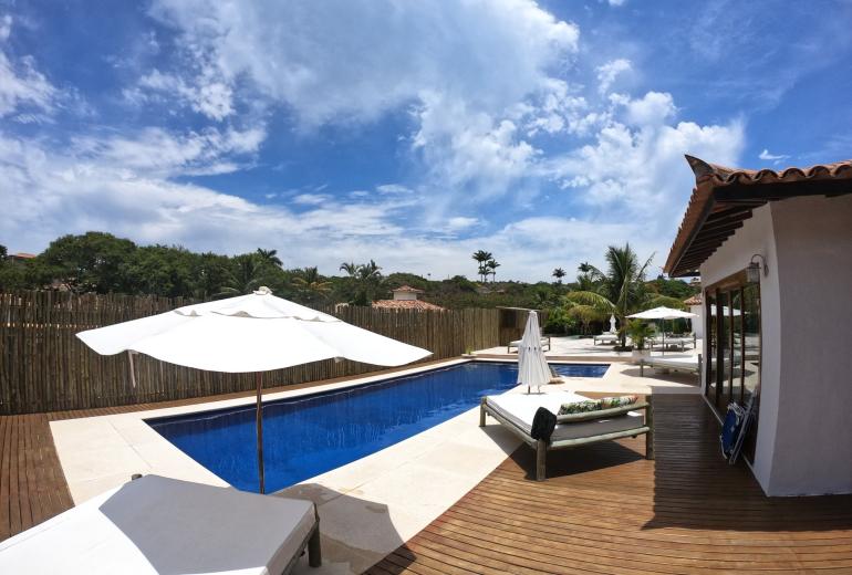 Buz049 - 9 bedroom house in Ferradura beach
