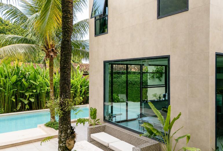 Rio105 - Villa em Itanhanga à venda