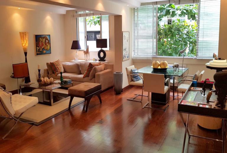 Rio242 - Luxuriously furnished apartment in Copacabana
