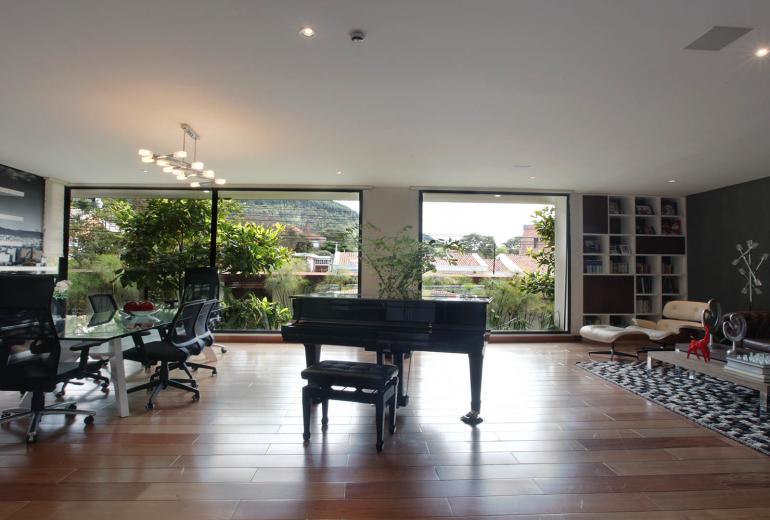 Bog278 - Casa linda com 6 quartos par alugar em Bogotá