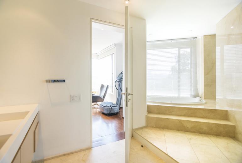 Bog179 - Spectacular 3 bedroom apartment in Rosales, Bogota