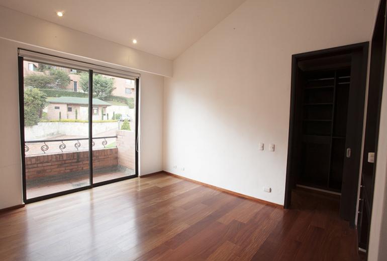 Bog010 - Linda casa à venda ao norte da cidade de Bogotá