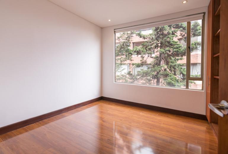 Bog095 - Three bedroom apartment in Rosales Bogotá