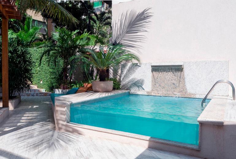 Rio234 - Charmosa casa em Copacabana com 3 suítes