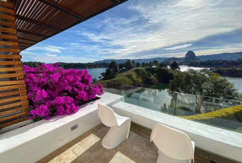 Med106 - Espetacular casa de campo com 6 quartos em Guatapé