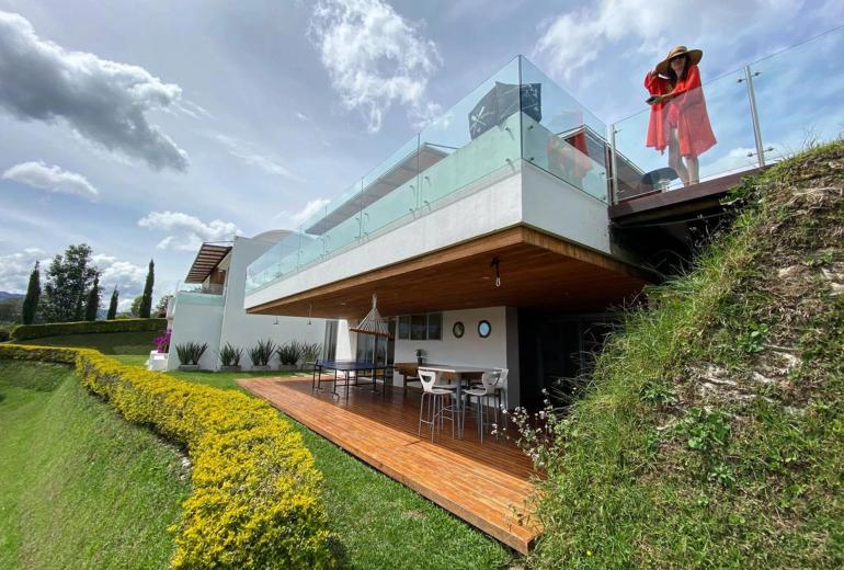 Med106 - Espetacular casa de campo com 6 quartos em Guatapé