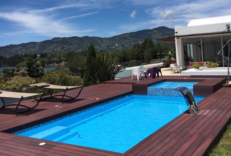 Med106 - Espetacular casa de campo com 6 quartos em Guatapé