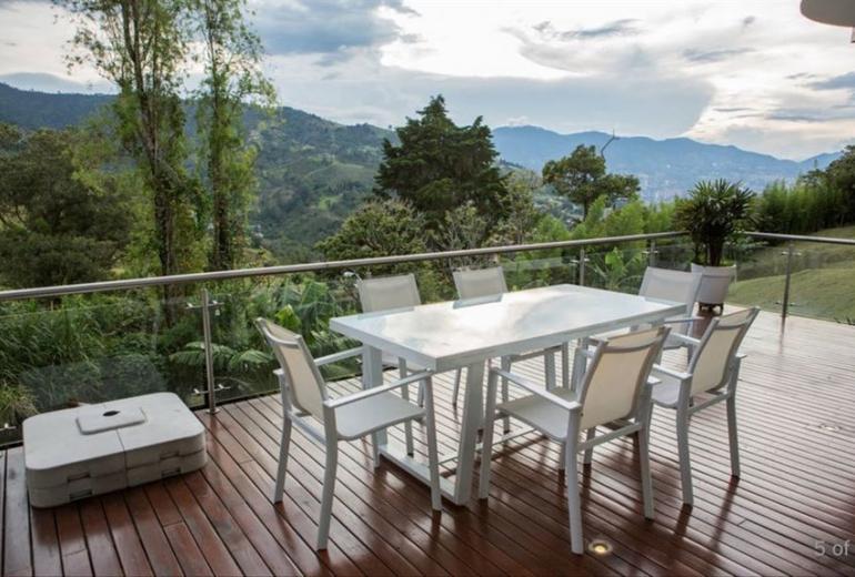 Med038 - Charming house with city view in Envigado