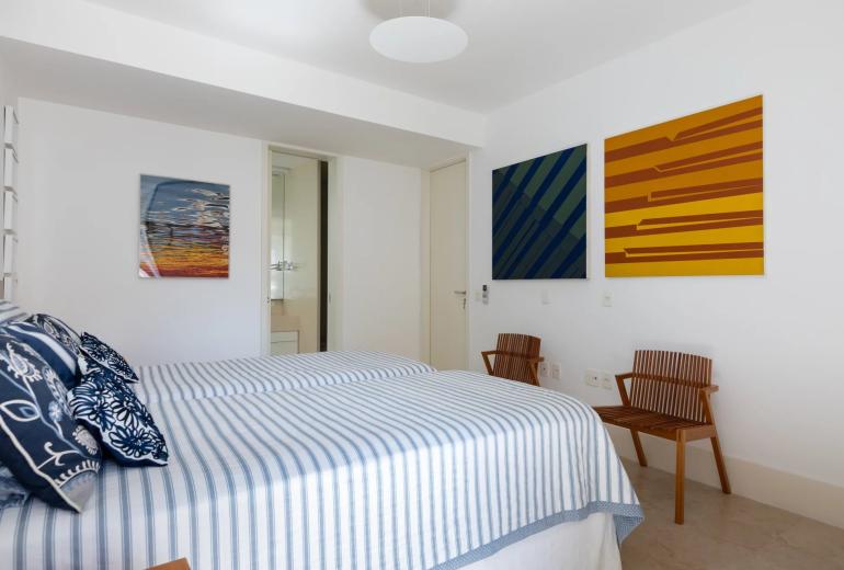 Rio038 - Design & Sea — Contemporary Duplex by Paula Neder