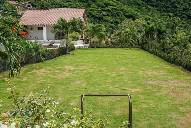 Anp006 - Beautiful house surrounded by nature in Apulo