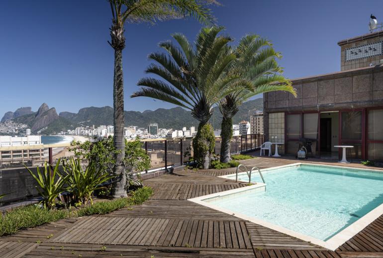 Rio051 - Grandiosa cobertura duplex em Copacabana