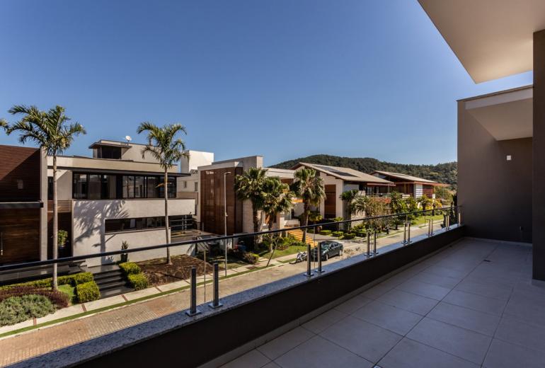 Flo543 - Villa with 6 bedrooms and pool in Florianópolis