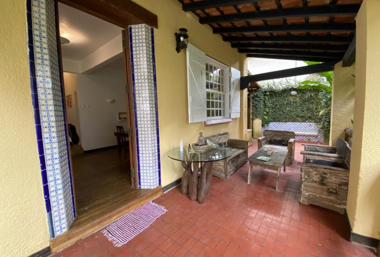 Rio412 - Linda casa com jardins e piscina na Gávea