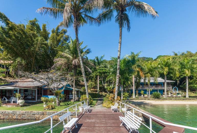 Ang049 - Hermosa casa en una isla en Angra dos Reis