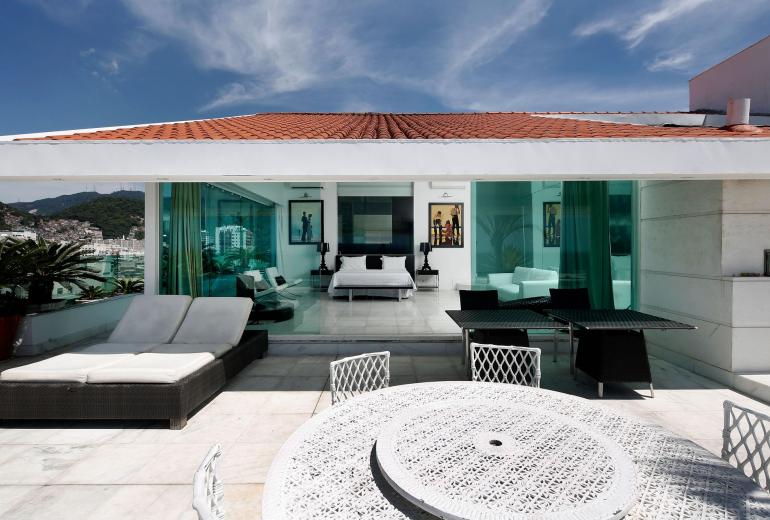 Rio047 - Luxury 5 suites penthouse on Copacabana