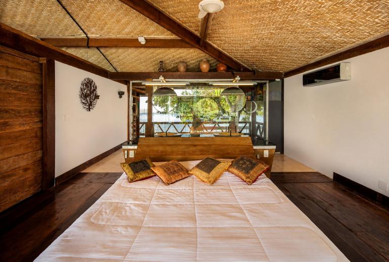 Buz005 - Beautiful mansion in front of the sea in Búzios