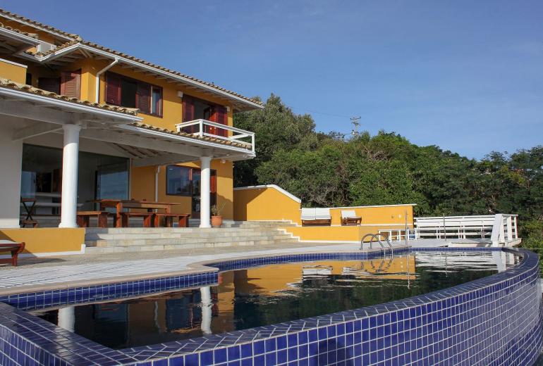 Buz012 - Linda villa com 4 quartos e piscina em Búzios
