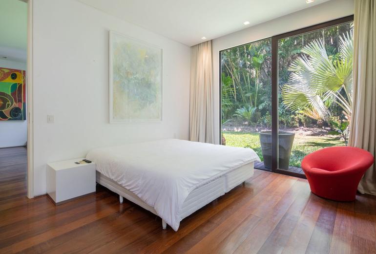 Rio017 - Beautiful villa with an ocean view in Joá