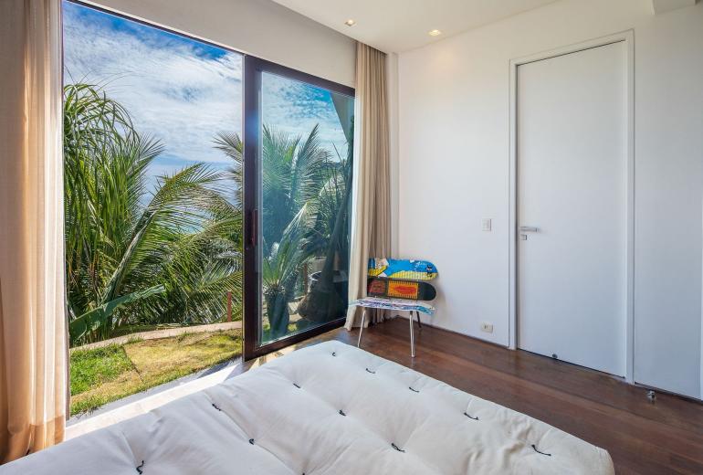 Rio017 - Beautiful villa with an ocean view in Joá