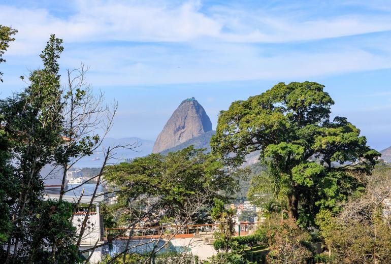 Rio096 - Linda Mansão de 6 quartos em Santa Teresa
