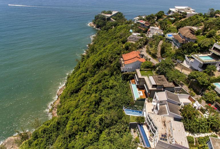 Rio012 - Mansão de 5 Suites com piscina em frente ao mar