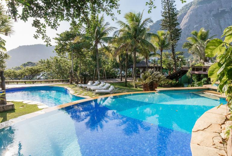 Rio591 - Villa en Joá con 5 suites y vista para Barra