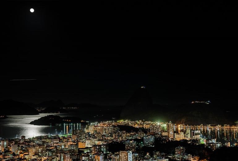 Rio180 - Villa de 7 chambres avec piscine à Santa Teresa