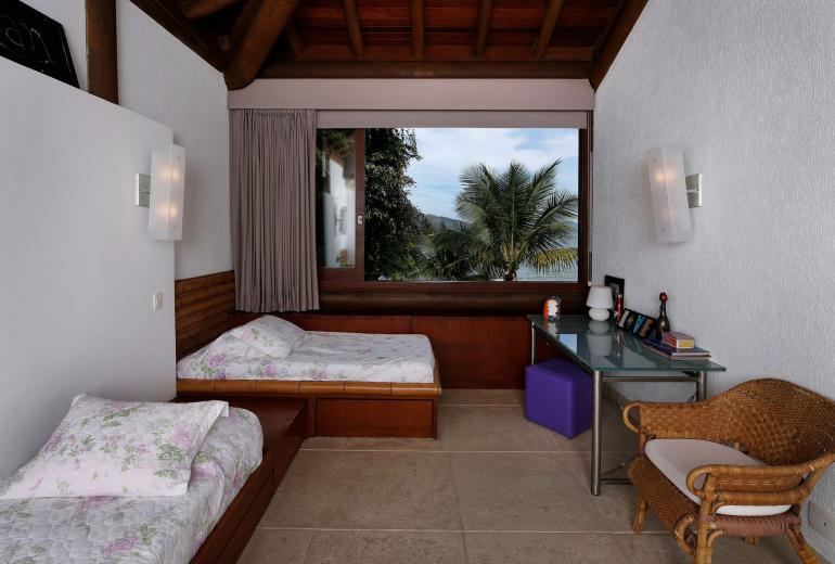 Ang027 - Casa de luxo em frente ao mar em Angra dos Reis