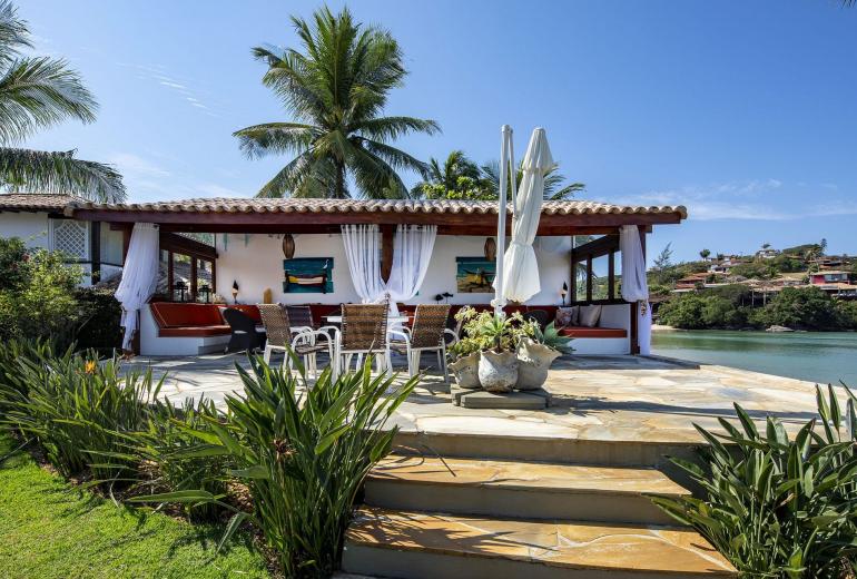 Buz032 - Villa avec 9 chambres en front de mer à Búzios