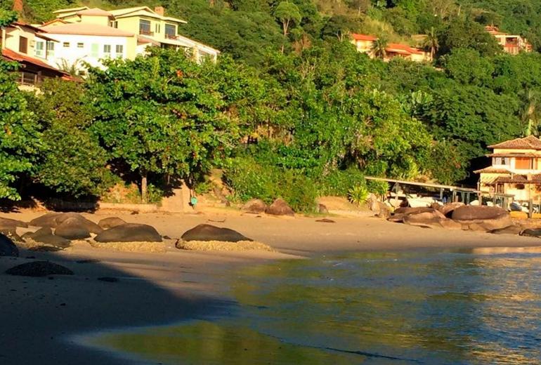 Ang030 - Beautiful beachfront villa in Angra dos Reis