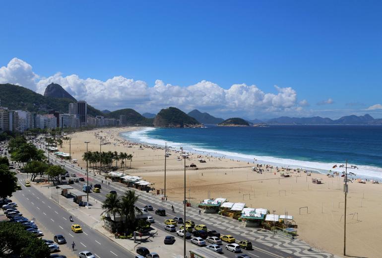 Rio145 - Elegant apartment beachfront in Copacabana