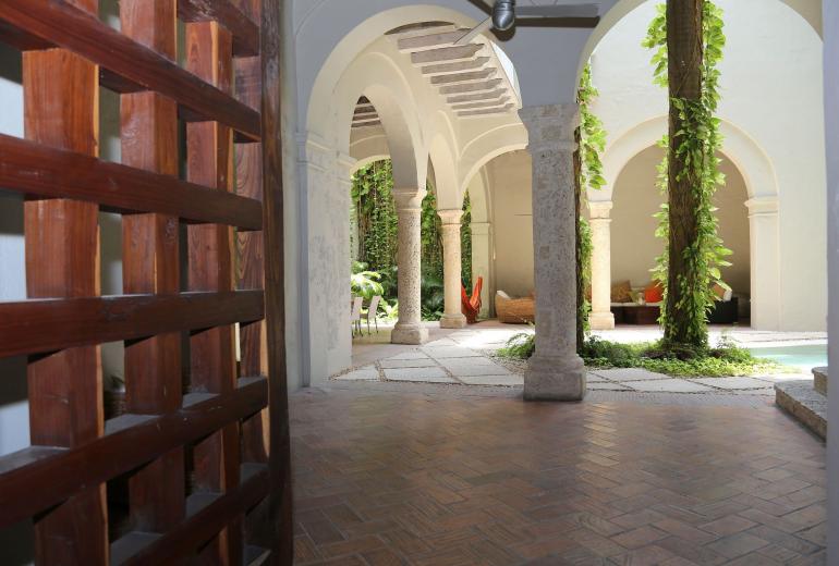 Car008 - Luxury classic style villa in Cartagena