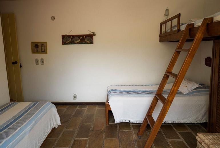 Buz041 - Linda casa con 7 cuartos y piscina en Búzios