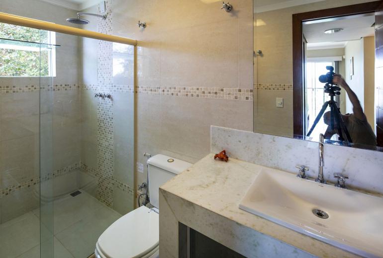 Buz056 - Villa de lujo con 4 cuartos y piscina en Búzios