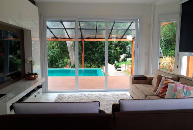 Flo020 - Belle maison avec piscine à Florianópolis