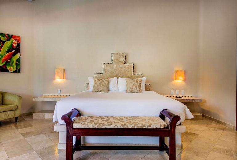 Tul002 - Luxury 9 bedroom villa in Tulum