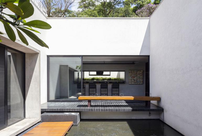Sao028 - Moderna villa en Morumbi