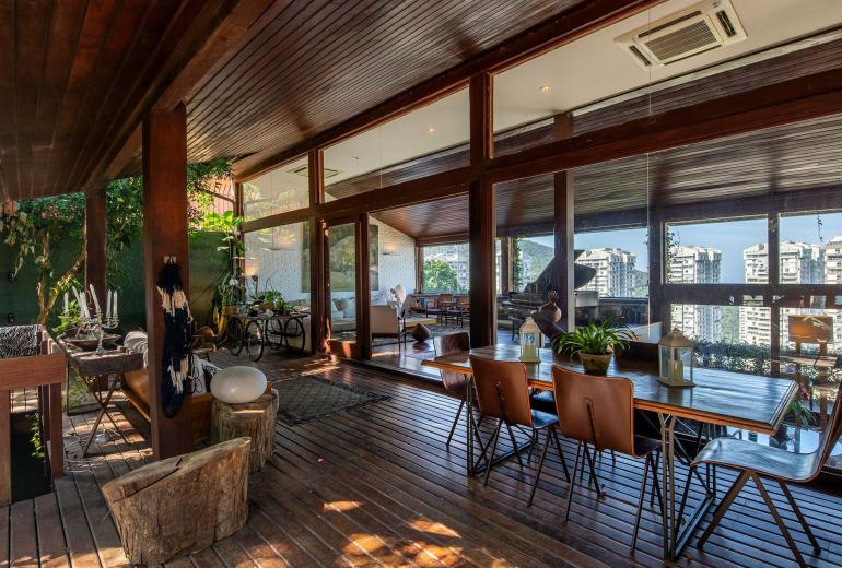 Rio103 - Lujosa villa de 6 dormitorios con piscina con espléndida vista al mar.