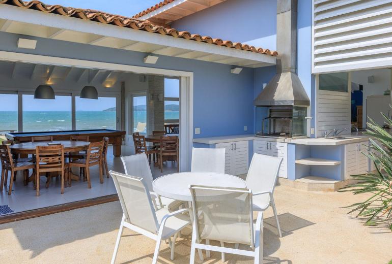 Buz043 - Villa de luxe avec piscine en front de mer à Buzios