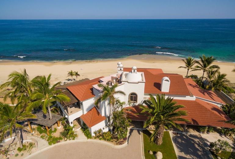 Cab012 - Beautiful villa with 7 suites in Los Cabos