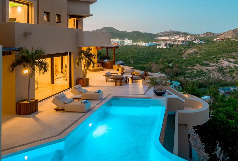 Cab017 - Beautiful triplex villa with pool in Los Cabos