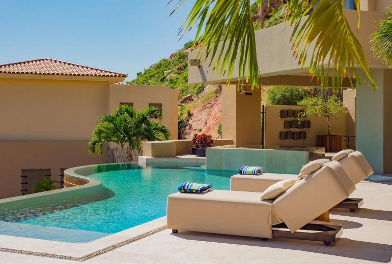 Cab017 - Belle villa triplex avec piscine à Los Cabos