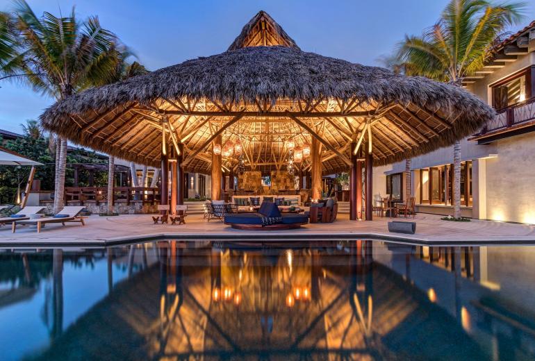 Ptm010 - Luxurious sea front villa with pool in Punta Mita