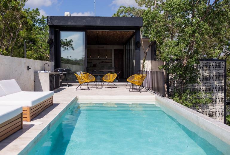 Tul001 - Beautiful 5 bedroom wooded villa with pool in Tulum